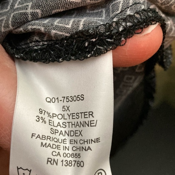 Penningtons Elegant Black Patterned Women's Top - Picture 9 of 9